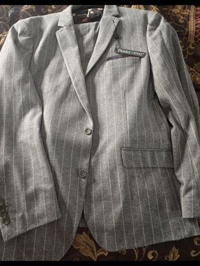 Paisley & Gray Men's Gray with Cream Pinstripe Suit